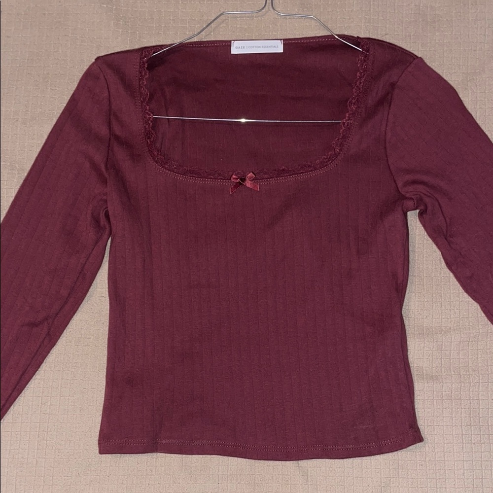 Women's Burgundy Long Sleeve Top